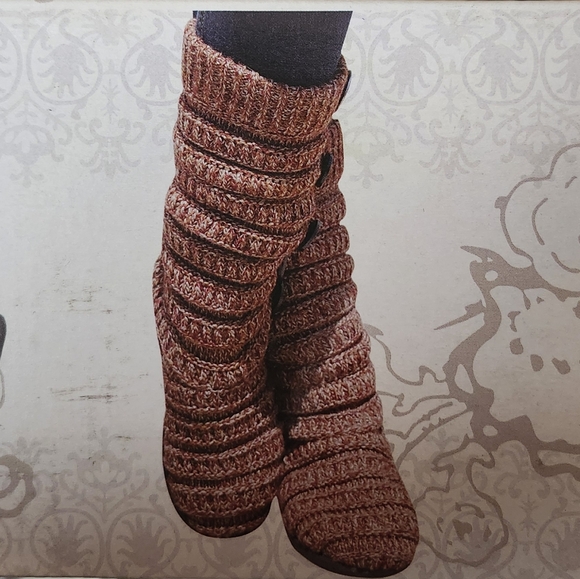 The original Mukluks slippers size 6 NWB - Picture 9 of 10